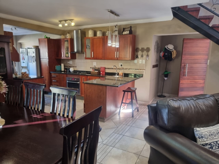 3 Bedroom Property for Sale in Waterval East North West